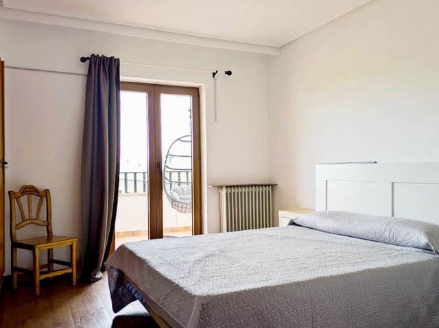 4 bedroom Flat for sale in Terradillos with pool garage - € 118,000 (Ref: 10115941)
