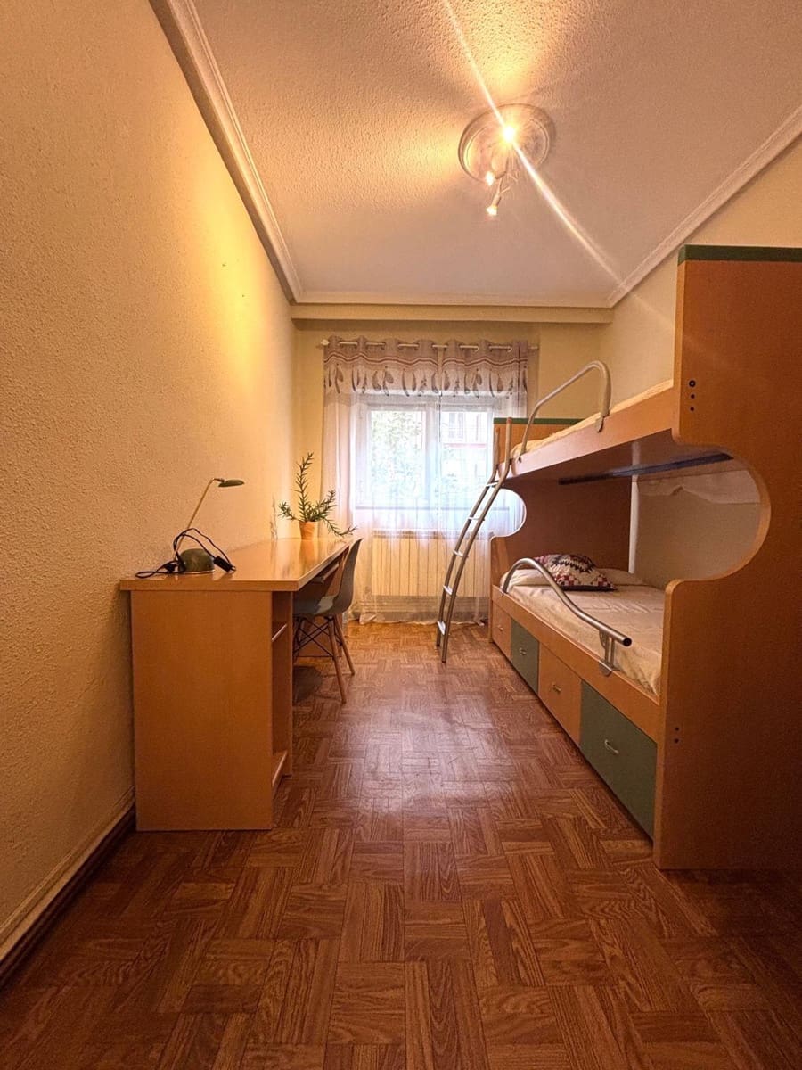 3 makuuhuone Asunto myytävänä paikassa Salamanca kaupunki - 199 000 € (Ref: 10129582)