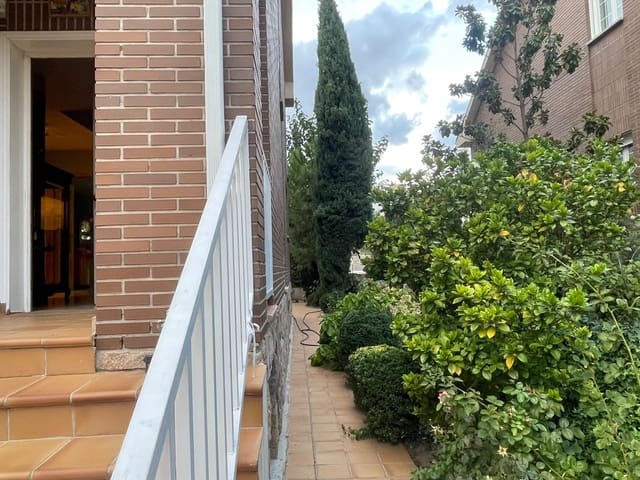 5 camera da letto Villetta a Schiera in vendita in Pozuelo de Alarcón con piscina garage - 1.250.000 € (Rif: 10148879)