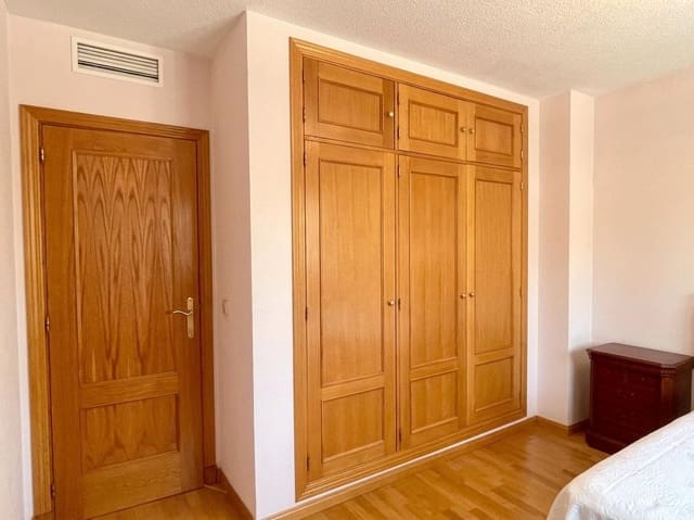 5 soverom Rekkehus til salgs i Pozuelo de Alarcón med svømmebasseng garasje - € 1 250 000 (Ref: 10148879)