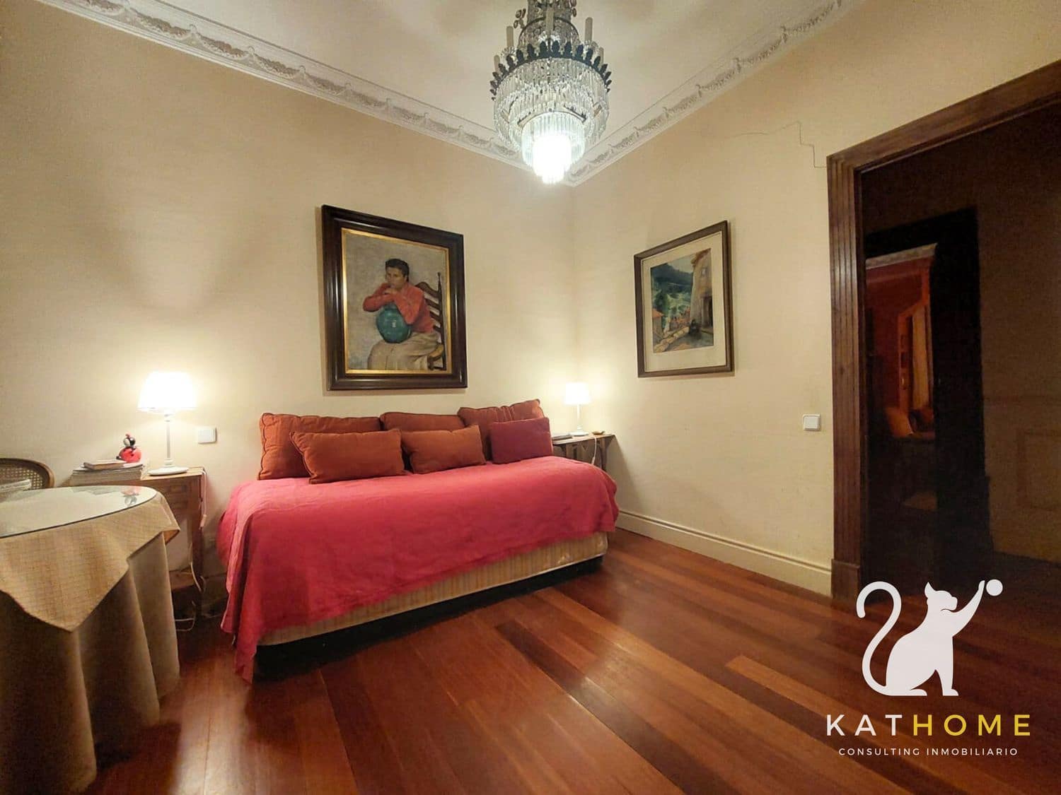 4 soveværelse Lejlighed til salg i Salamanca by med garage - € 825.000 (Ref: 8510835)