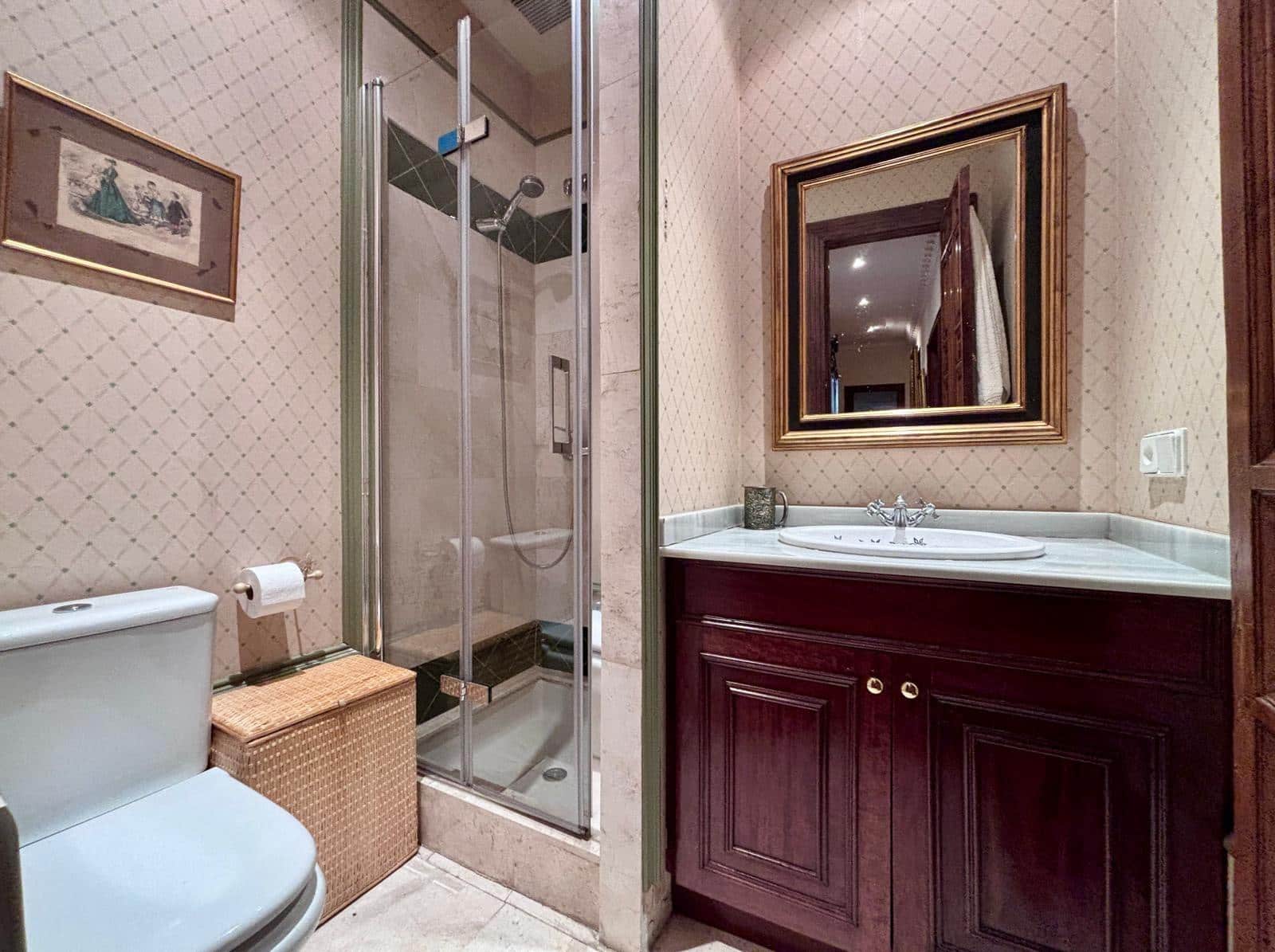 4 soveværelse Lejlighed til salg i Salamanca by med garage - € 825.000 (Ref: 8510835)