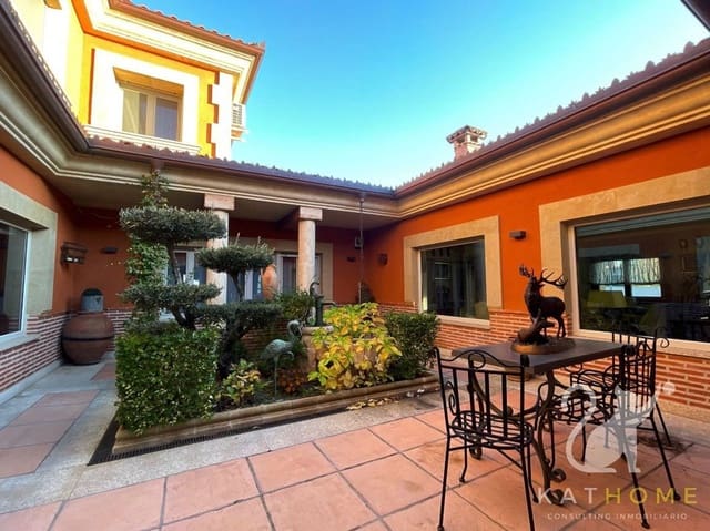 6 chambre Villa/Maison à vendre à Carbajosa de la Sagrada avec piscine garage - 890 000 € (Ref: 8510837)