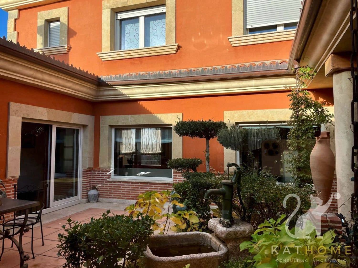 6 chambre Villa/Maison à vendre à Carbajosa de la Sagrada avec piscine garage - 890 000 € (Ref: 8510837)