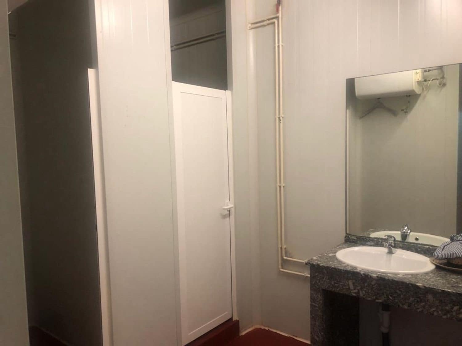 Business for sale in Aliseda - € 2,850,000 (Ref: 8510843)