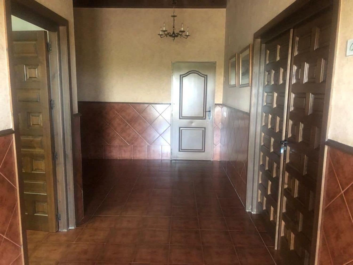 Business for sale in Aliseda - € 2,850,000 (Ref: 8510843)