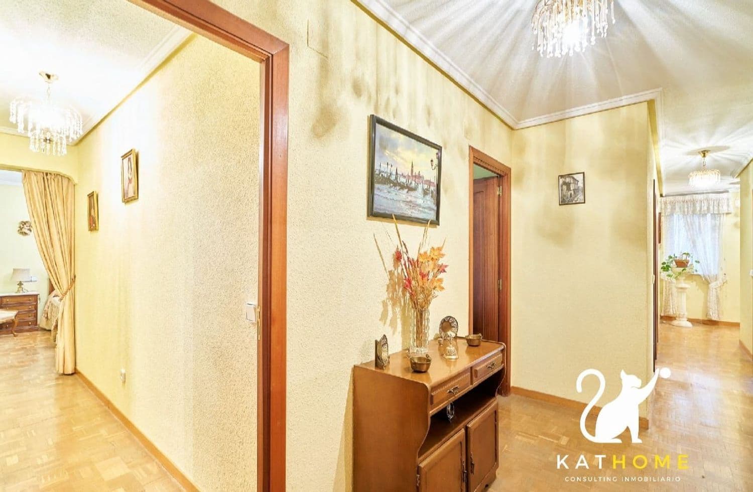 4 soveværelse Lejlighed til salg i Salamanca by - € 350.000 (Ref: 8511772)