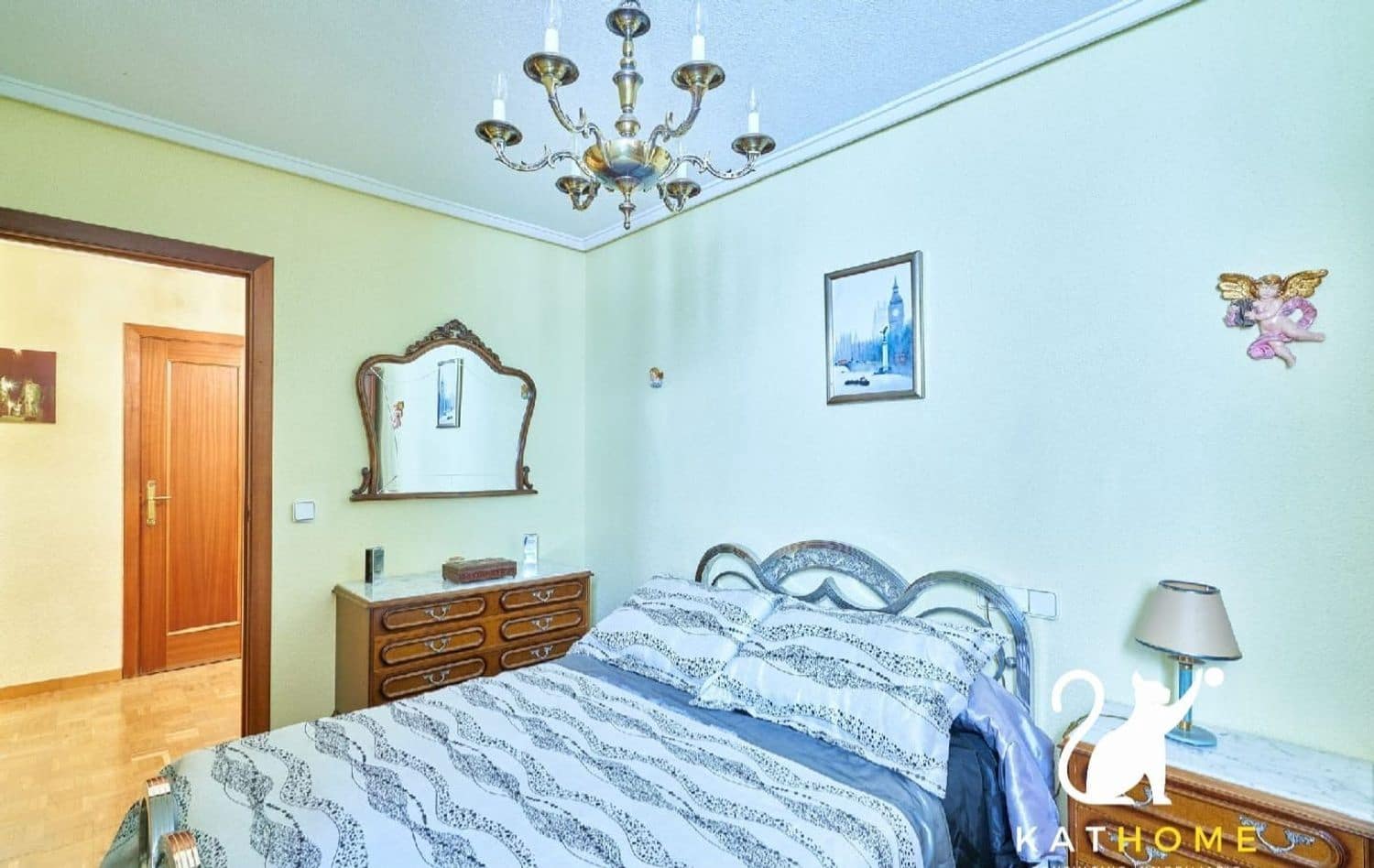 4 soveværelse Lejlighed til salg i Salamanca by - € 350.000 (Ref: 8511772)