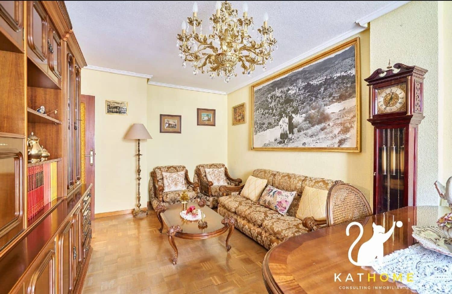 4 soveværelse Lejlighed til salg i Salamanca by - € 350.000 (Ref: 8511772)