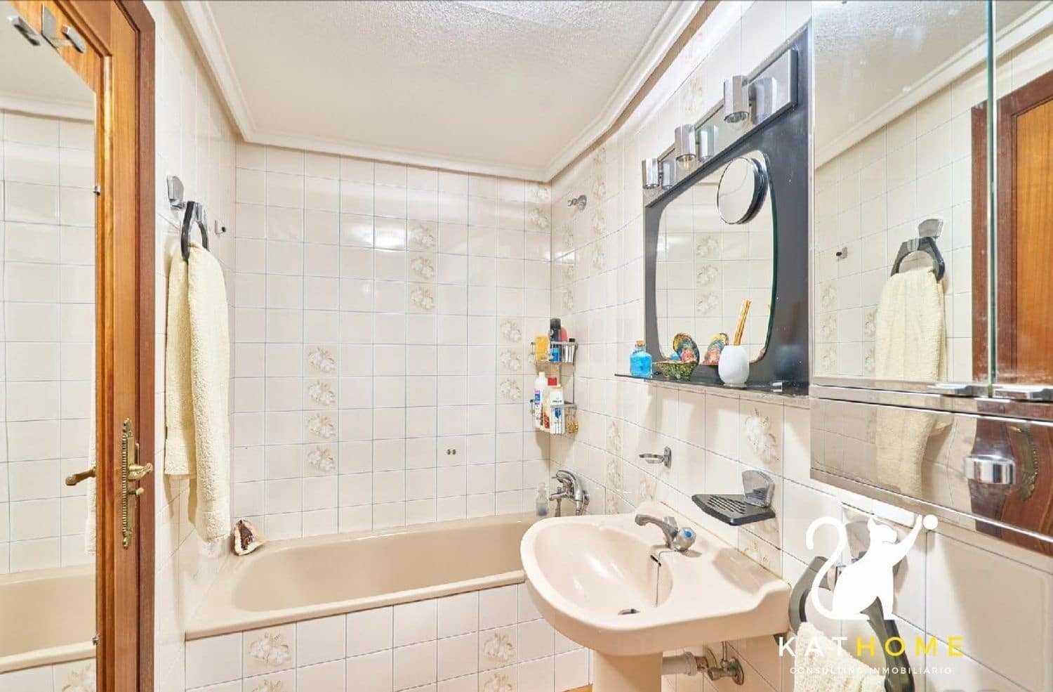 4 soveværelse Lejlighed til salg i Salamanca by - € 350.000 (Ref: 8511772)