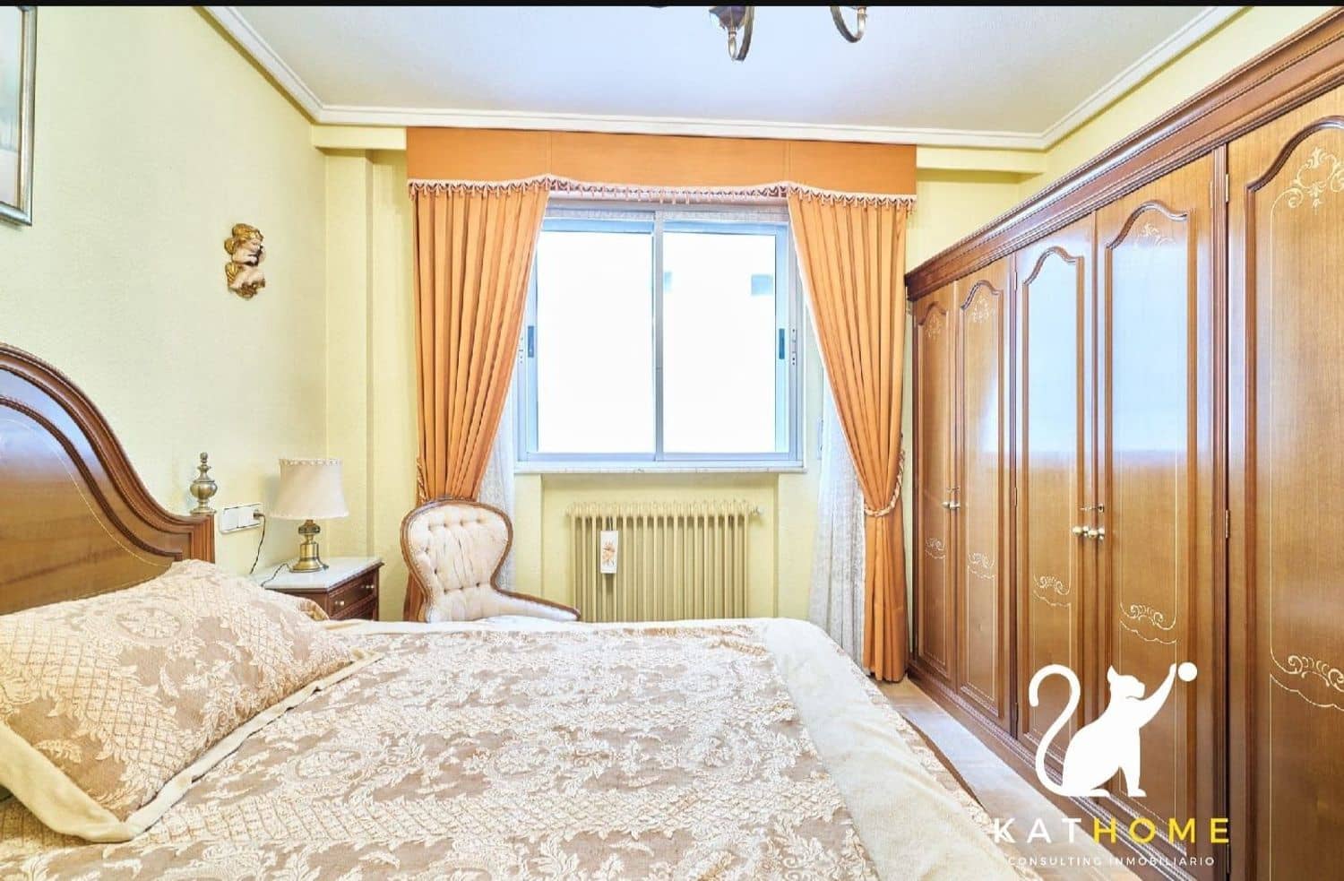 4 soveværelse Lejlighed til salg i Salamanca by - € 350.000 (Ref: 8511772)