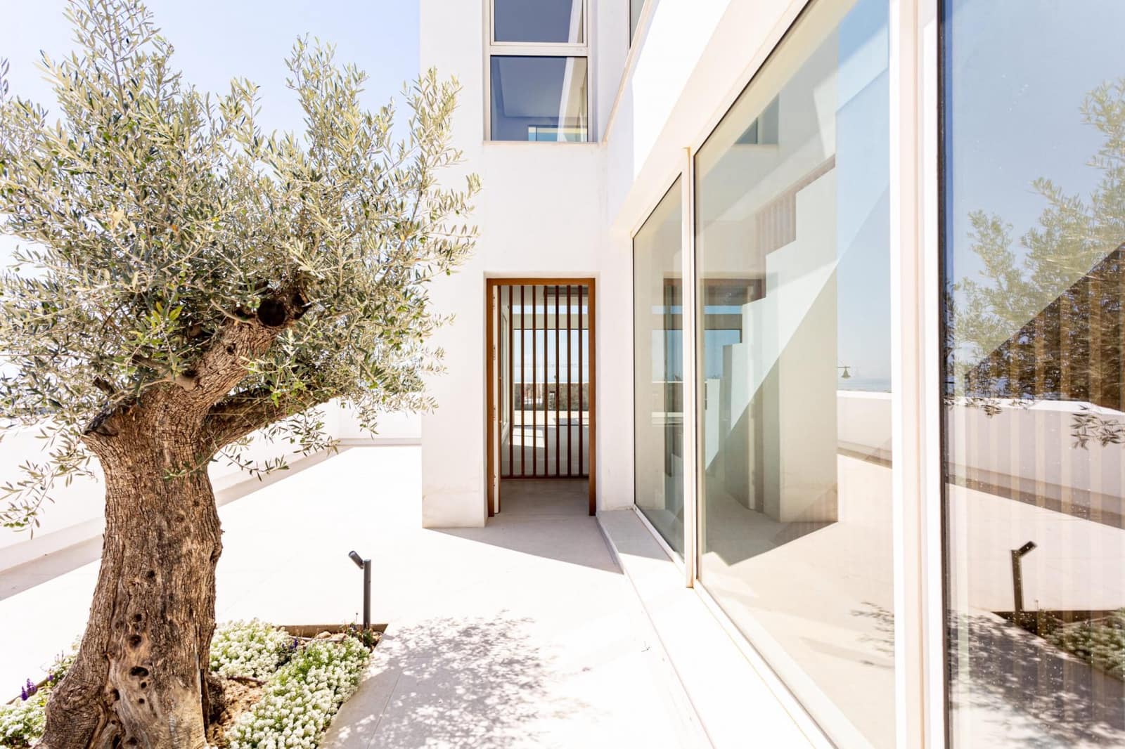 5 soverom Villa til salgs i Fuengirola med svømmebasseng garasje - € 2 350 000 (Ref: 8511774)