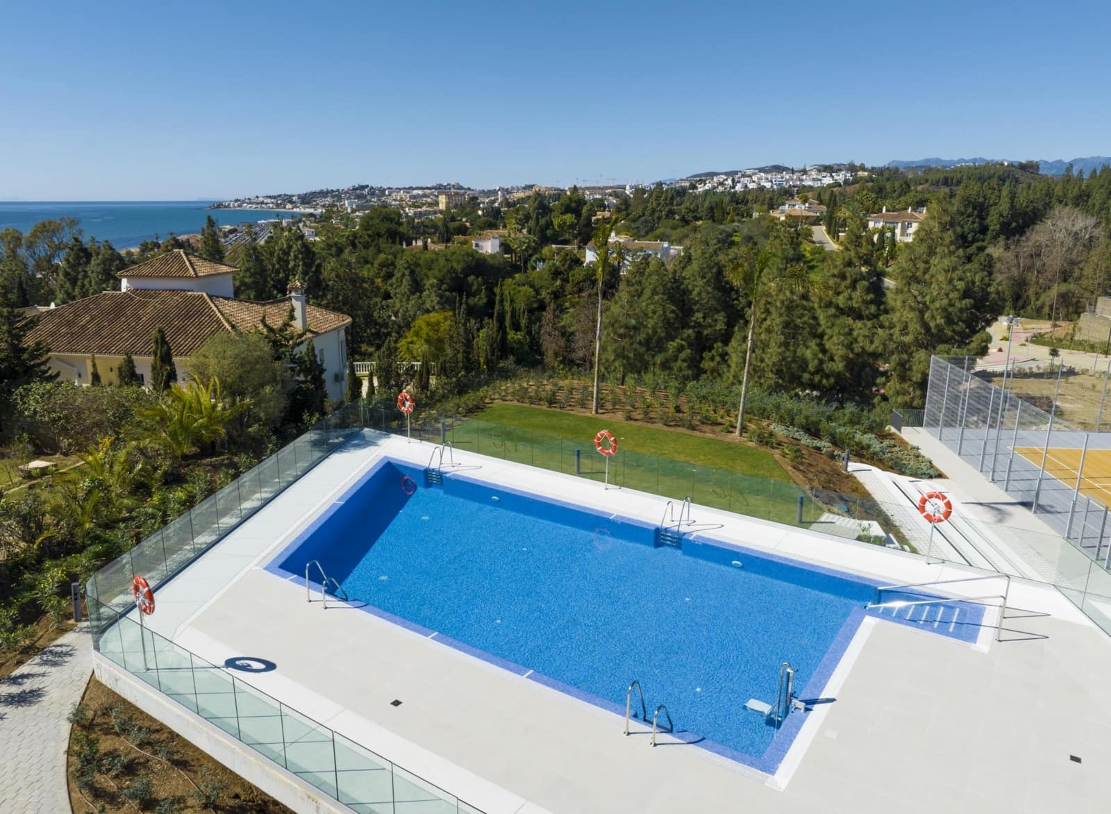 Chalet de 4 habitaciones en Mijas en venta con piscina garaje - 1.275.000 € (Ref: 8514541)