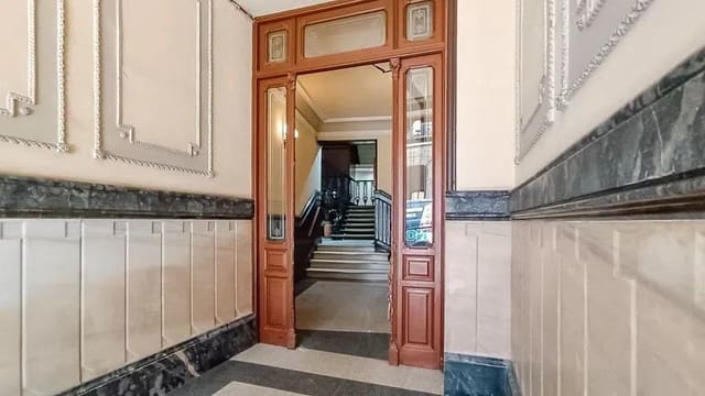 2 sypialnia Mieszkanie na sprzedaż w Universidad, Miasto Madryt - 620 000 € (Ref: 8523200)