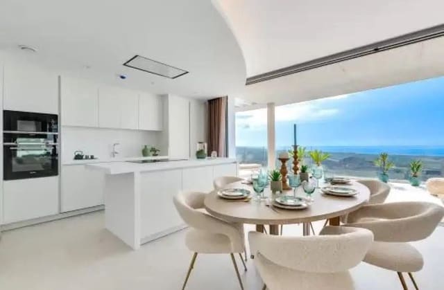 Ático de 4 habitaciones en Benahavís en venta con piscina garaje - 2.490.000 € (Ref: 8536291)