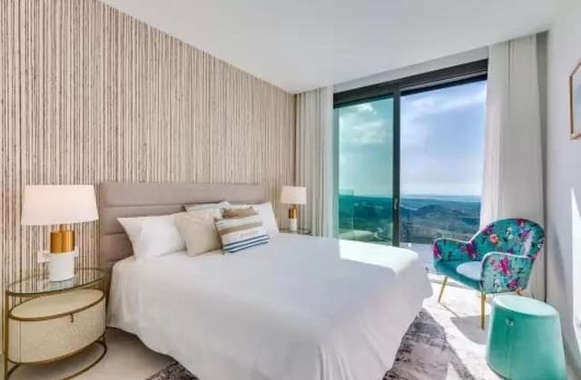 Ático de 4 habitaciones en Benahavís en venta con piscina garaje - 2.490.000 € (Ref: 8536291)