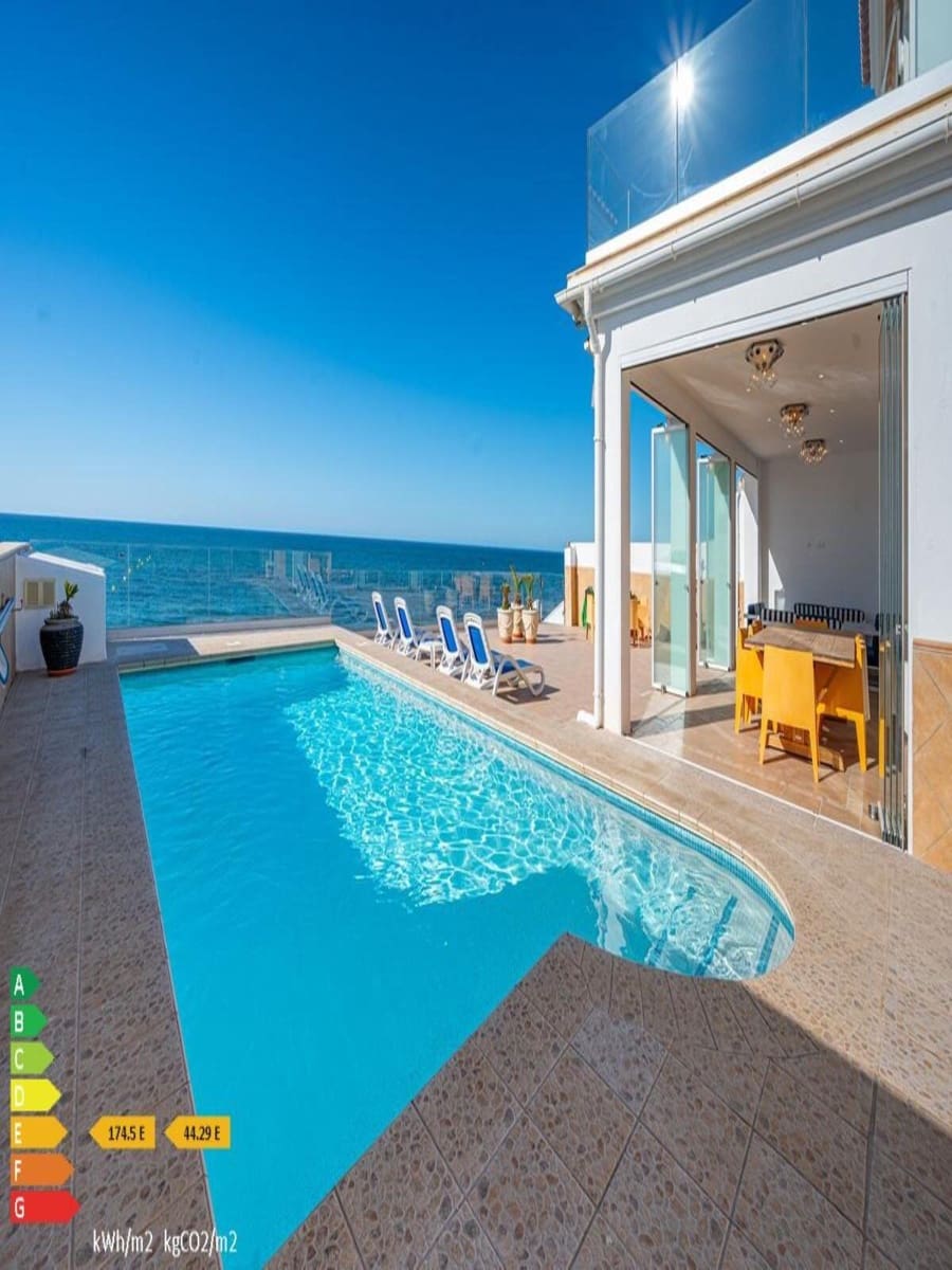 5 soverom Villa til salgs i Miraflores med svømmebasseng garasje - € 1 955 000 (Ref: 8536305)