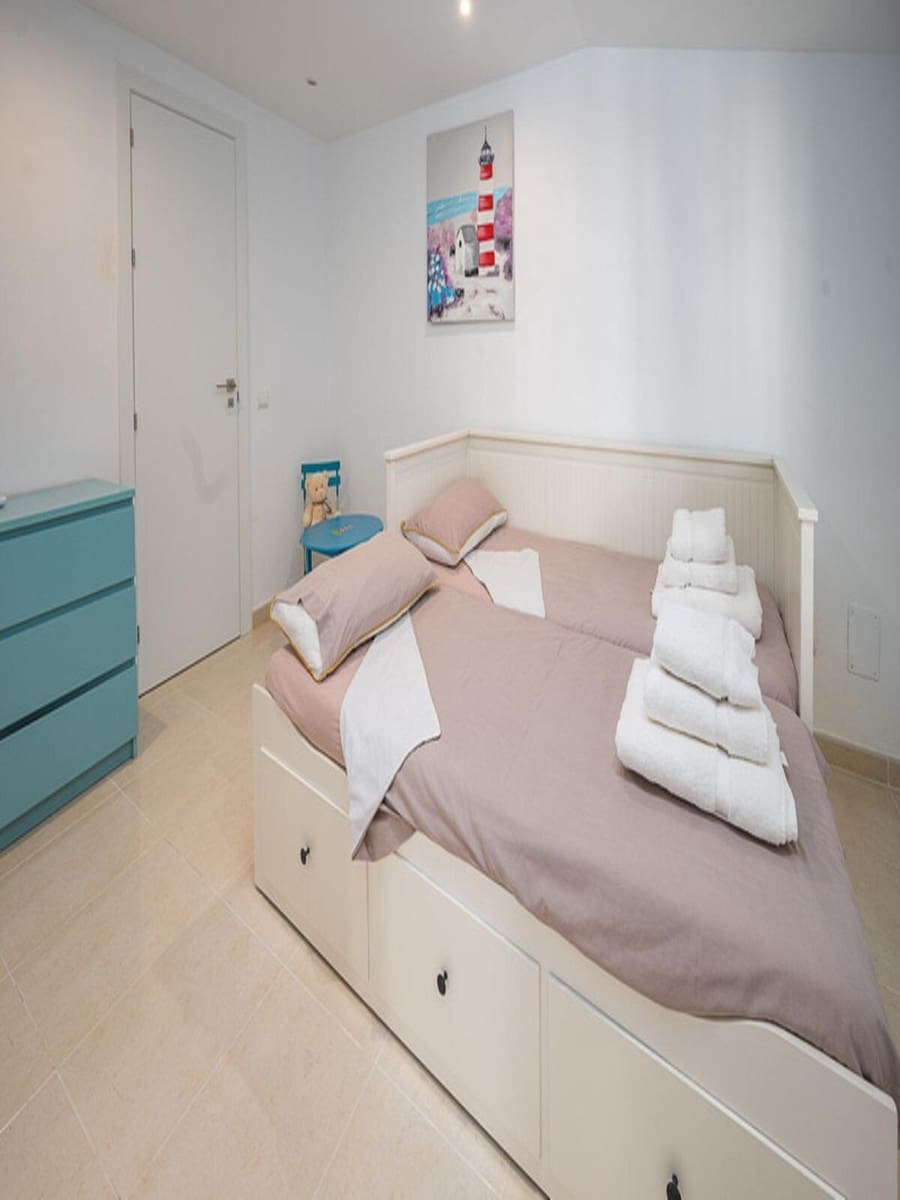 5 soverom Villa til salgs i Miraflores med svømmebasseng garasje - € 1 955 000 (Ref: 8536305)