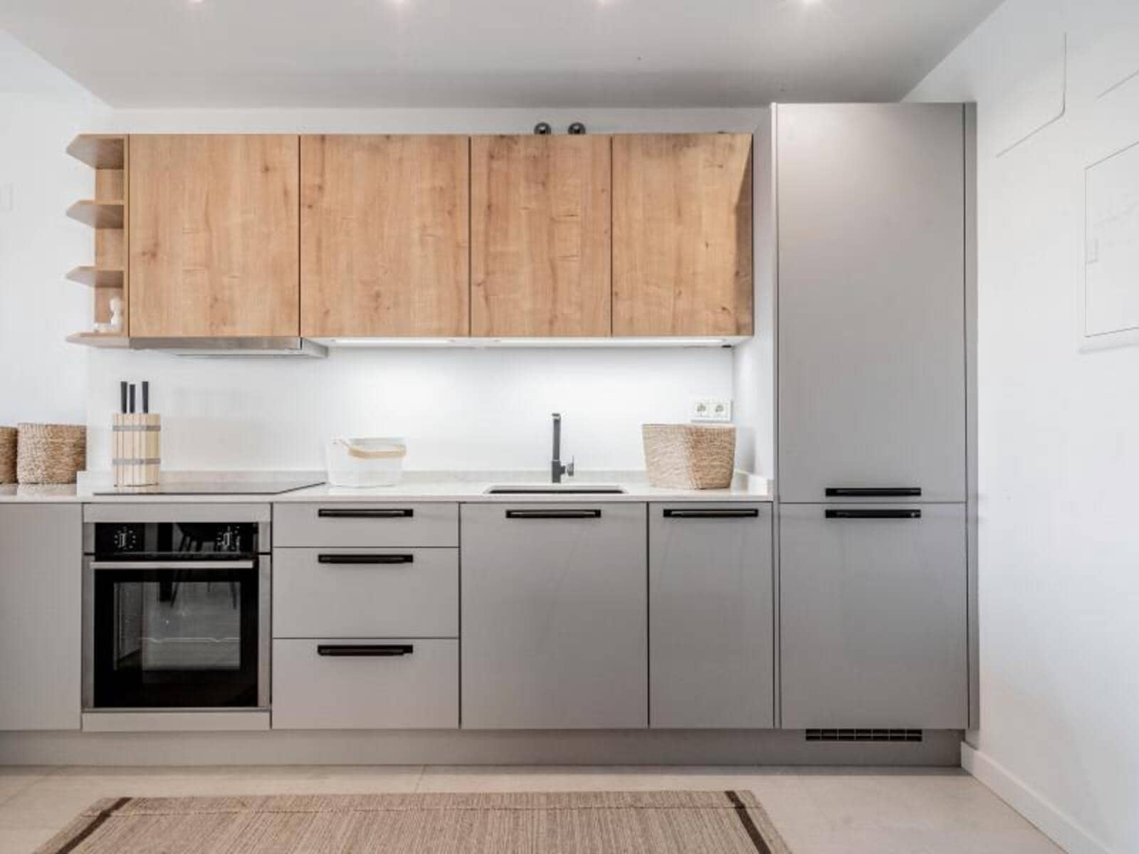 3 bedroom Penthouse for sale in Marbella with pool garage - € 449,990 (Ref: 8615396)