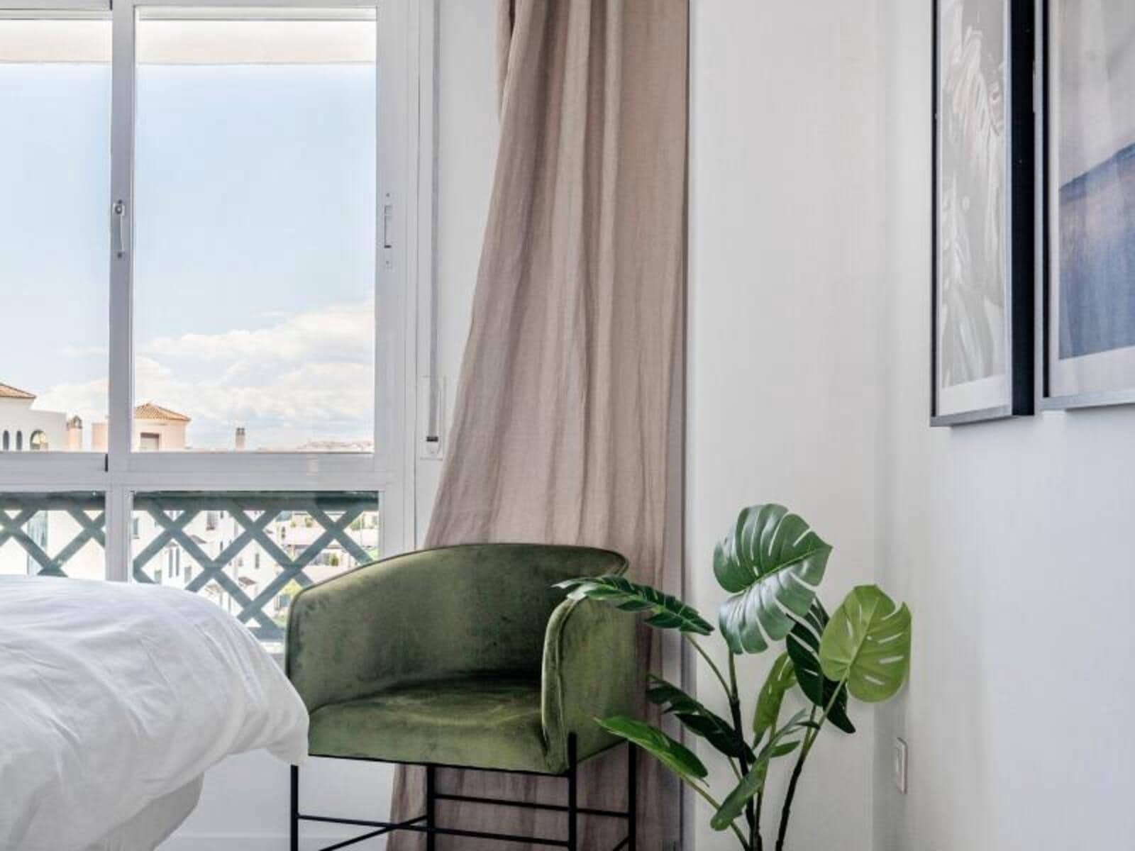 3 bedroom Penthouse for sale in Marbella with pool garage - € 449,990 (Ref: 8615396)