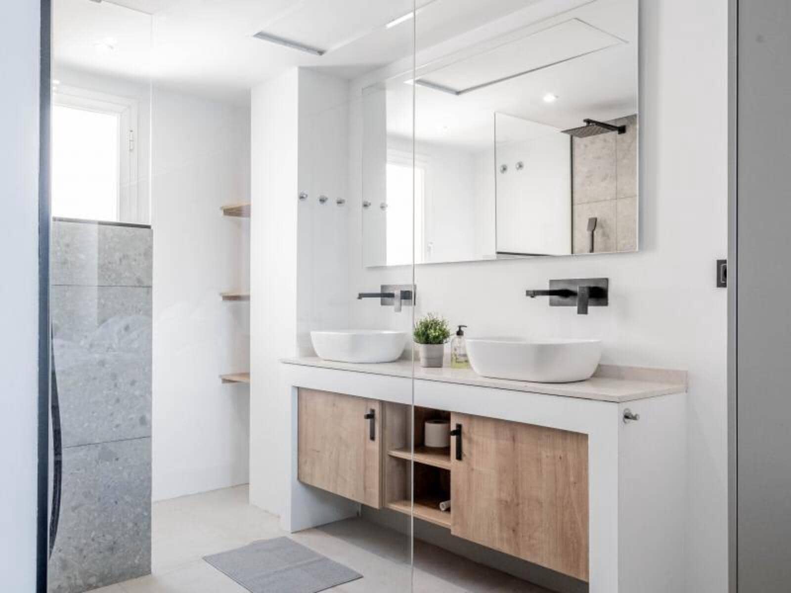 3 bedroom Penthouse for sale in Marbella with pool garage - € 449,990 (Ref: 8615396)