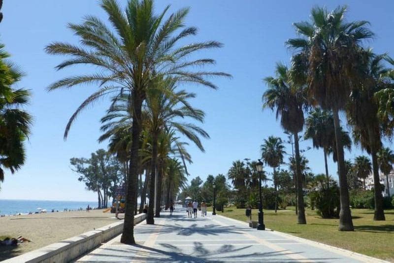 3 soverom Rekkehus til salgs i Marbella med svømmebasseng garasje - € 519 900 (Ref: 8615398)