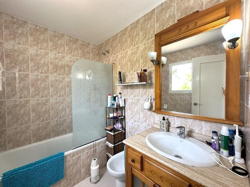 3 soverom Rekkehus til salgs i Marbella med svømmebasseng garasje - € 519 900 (Ref: 8615398)