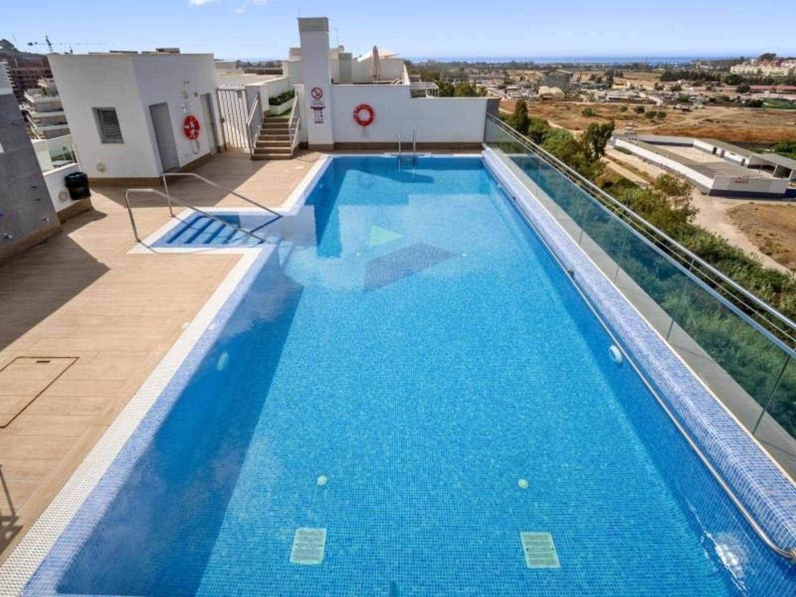 4 soveværelse Penthouse til salg i Nueva Andalucia med swimmingpool garage - € 549.000 (Ref: 8615399)