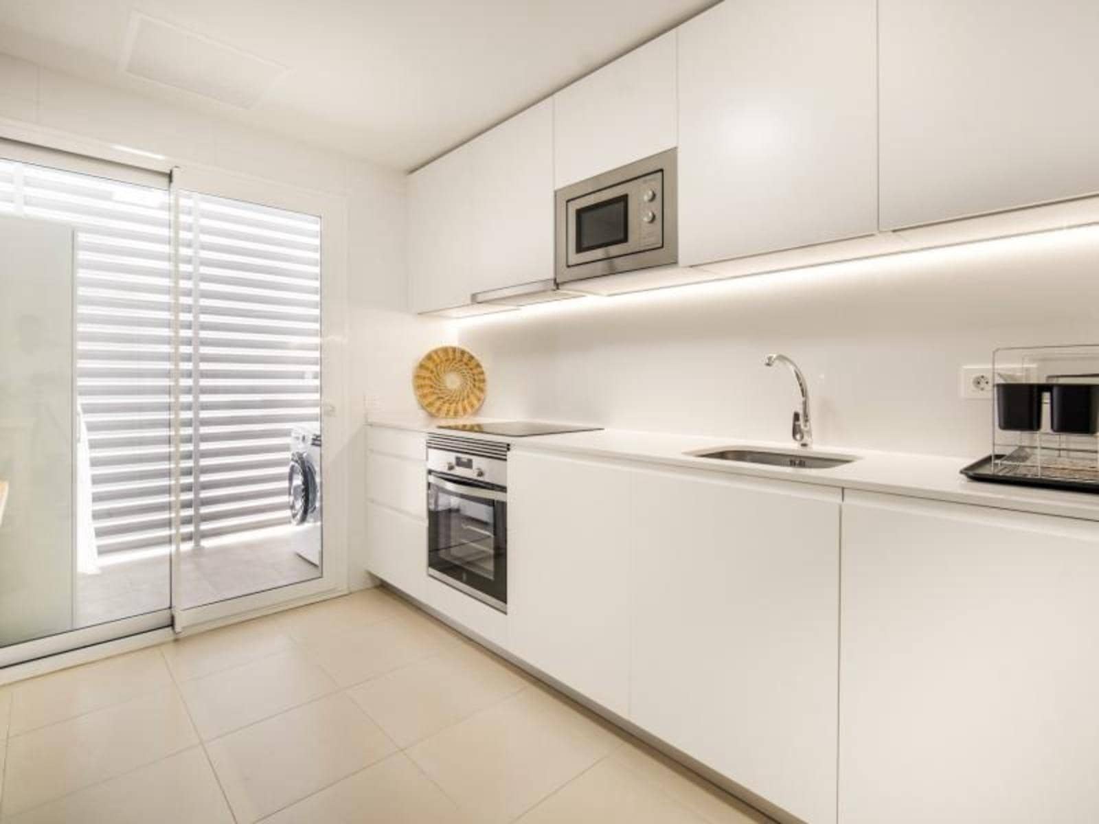 4 soveværelse Penthouse til salg i Nueva Andalucia med swimmingpool garage - € 549.000 (Ref: 8615399)