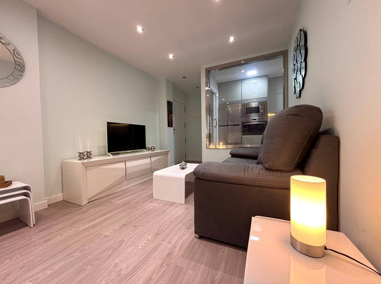 1 soveværelse Lejlighed til leje i Salamanca by - € 850 (Ref: 8624185)