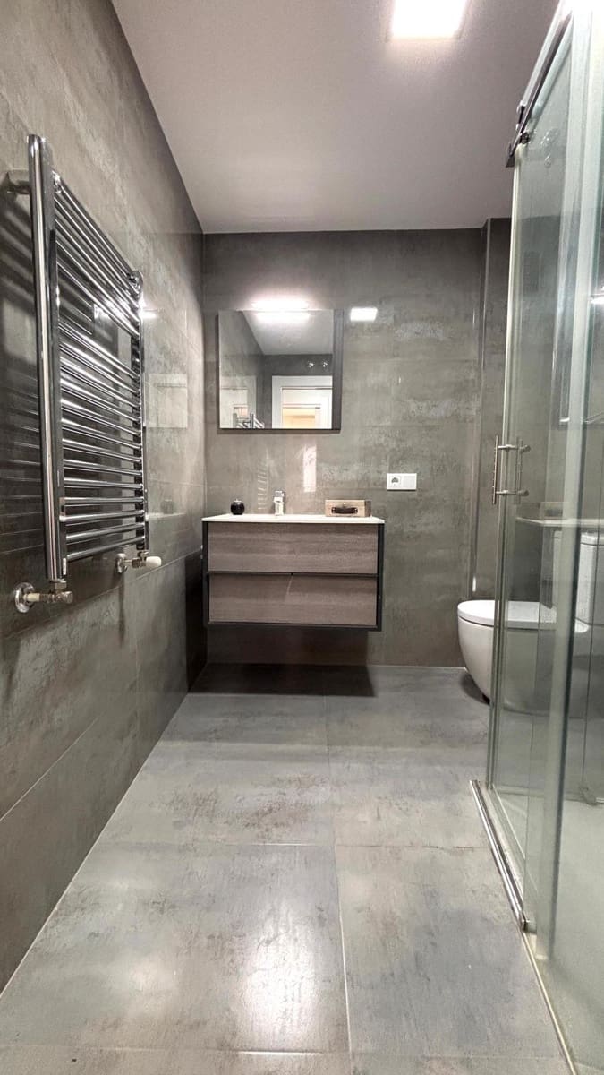 1 soveværelse Lejlighed til leje i Salamanca by - € 850 (Ref: 8624185)