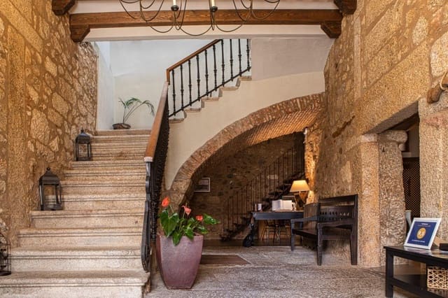 10 soveværelse Hotel til salg i San Martín de Trevejo med swimmingpool - € 1.500.000 (Ref: 8634581)