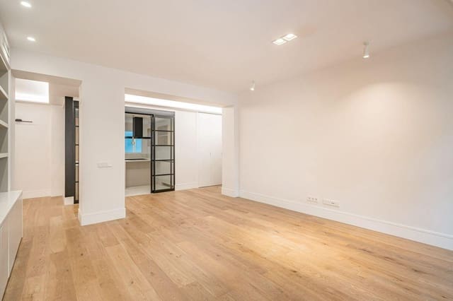 3 makuuhuone Asunto myytävänä paikassa Madrid kaupunki mukana 
autotalli - 1 560 000 € (Ref: 8634582)