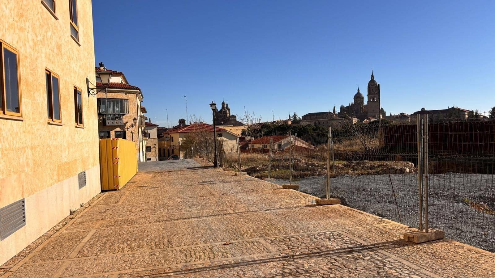 1 bedroom Flat for rent in Salamanca city with garage - € 750 (Ref: 8636674)