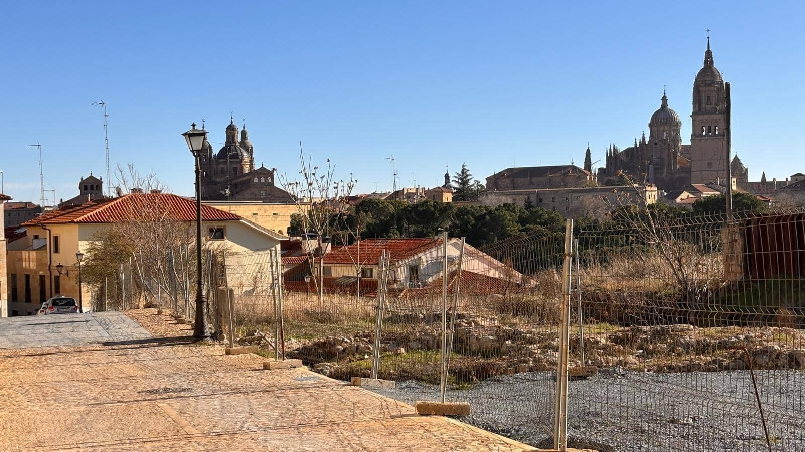 1 bedroom Flat for rent in Salamanca city with garage - € 750 (Ref: 8636674)