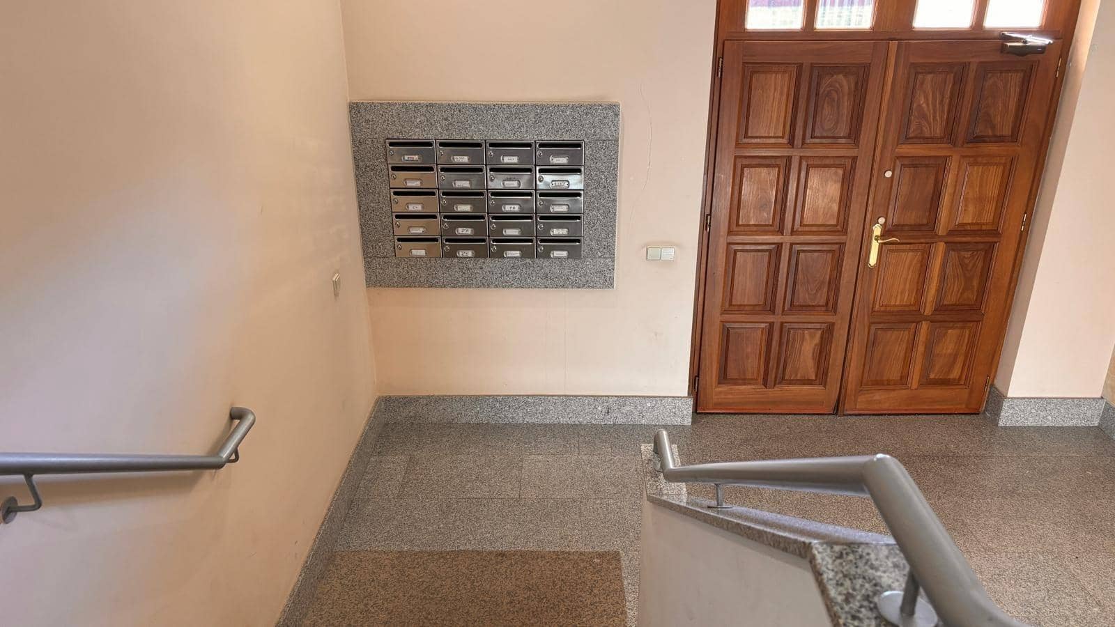 1 sypialnia Mieszkanie do wynajęcia w Miasto Salamanka z garażem - 750 € (Ref: 8636674)