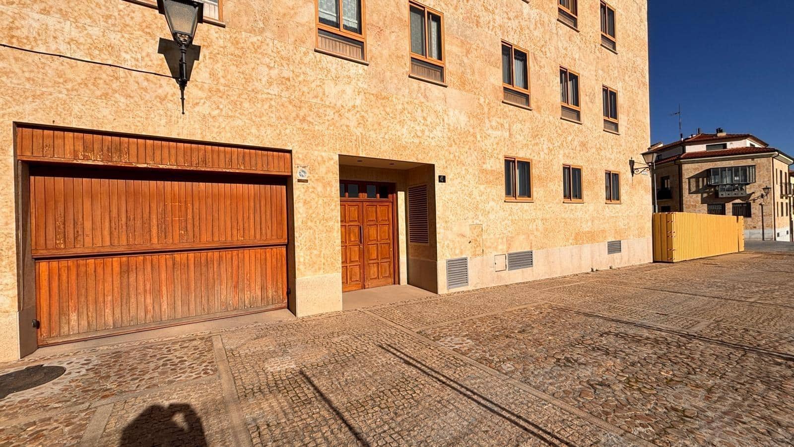 1 sypialnia Mieszkanie do wynajęcia w Miasto Salamanka z garażem - 750 € (Ref: 8636674)