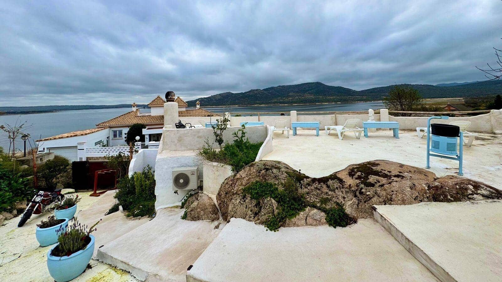 2 slaapkamer Finca/Landhuis te koop in Manzanares el Real met zwembad garage - € 550.000 (Ref: 8645247)