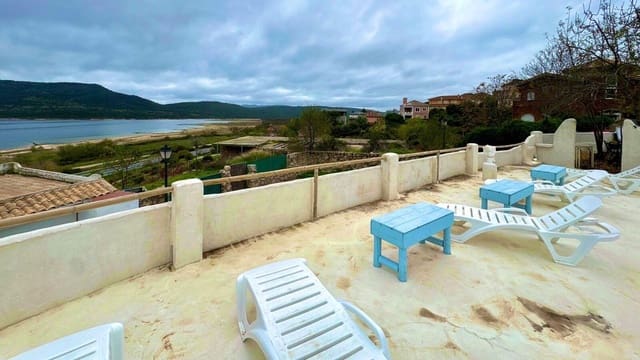 2 bedroom Finca/Country House for sale in Manzanares el Real with pool garage - € 550,000 (Ref: 8645247)