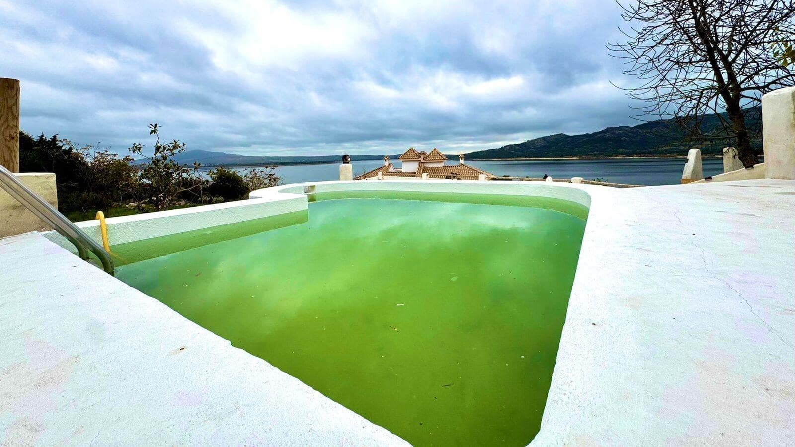 2 slaapkamer Finca/Landhuis te koop in Manzanares el Real met zwembad garage - € 550.000 (Ref: 8645247)