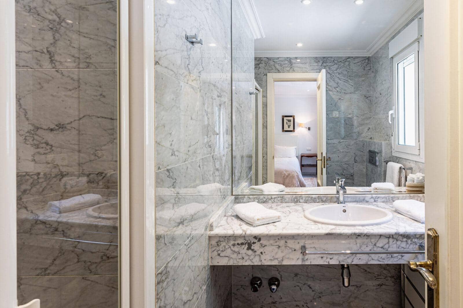 5 makuuhuone Huvila myytävänä paikassa El Rosario mukana uima-altaan 
autotalli - 3 950 000 € (Ref: 8652868)