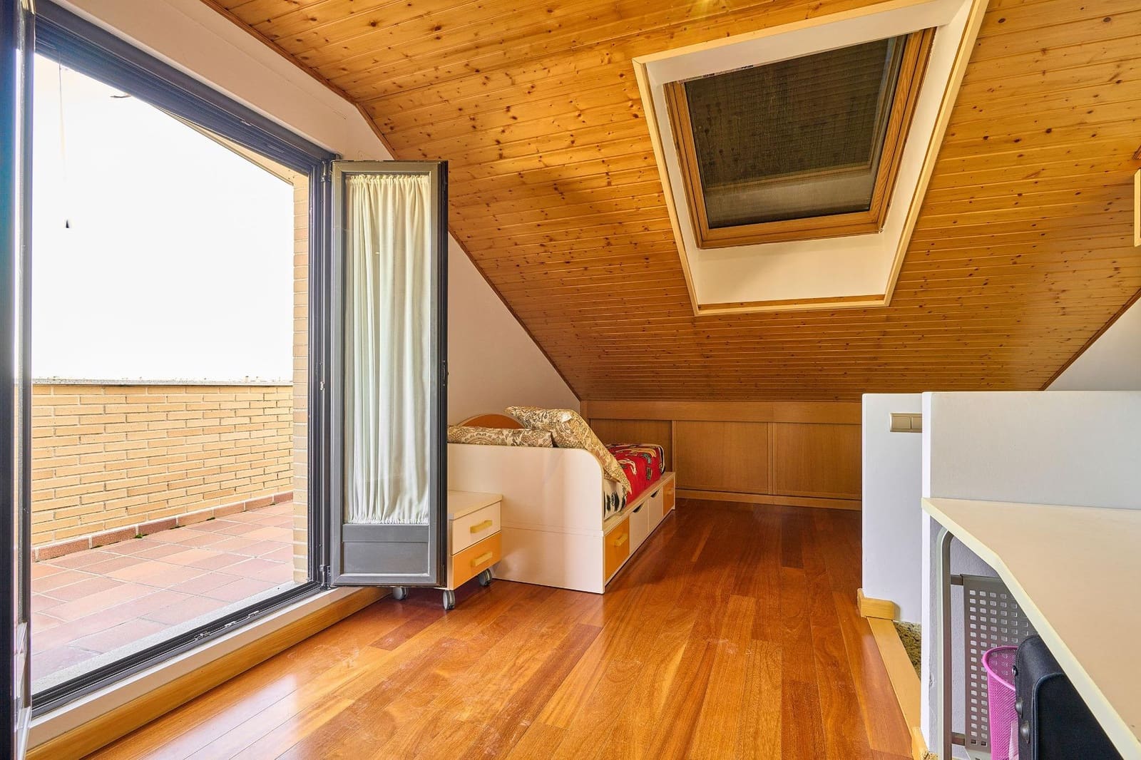 3 soverom Kjedet enebolig til salgs i Santa Marta de Tormes med svømmebasseng garasje - € 349 000 (Ref: 8652877)