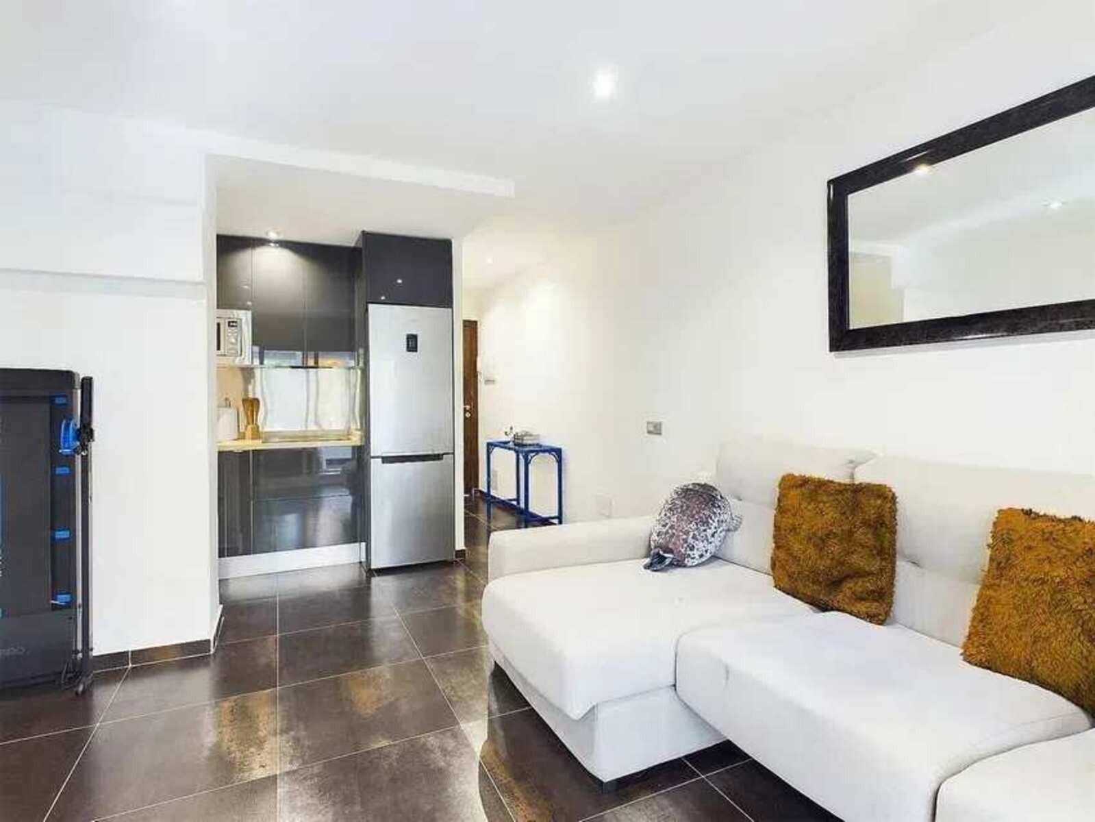 Piso de 1 habitación en Estepona en venta con piscina garaje - 218.000 € (Ref: 8662795)