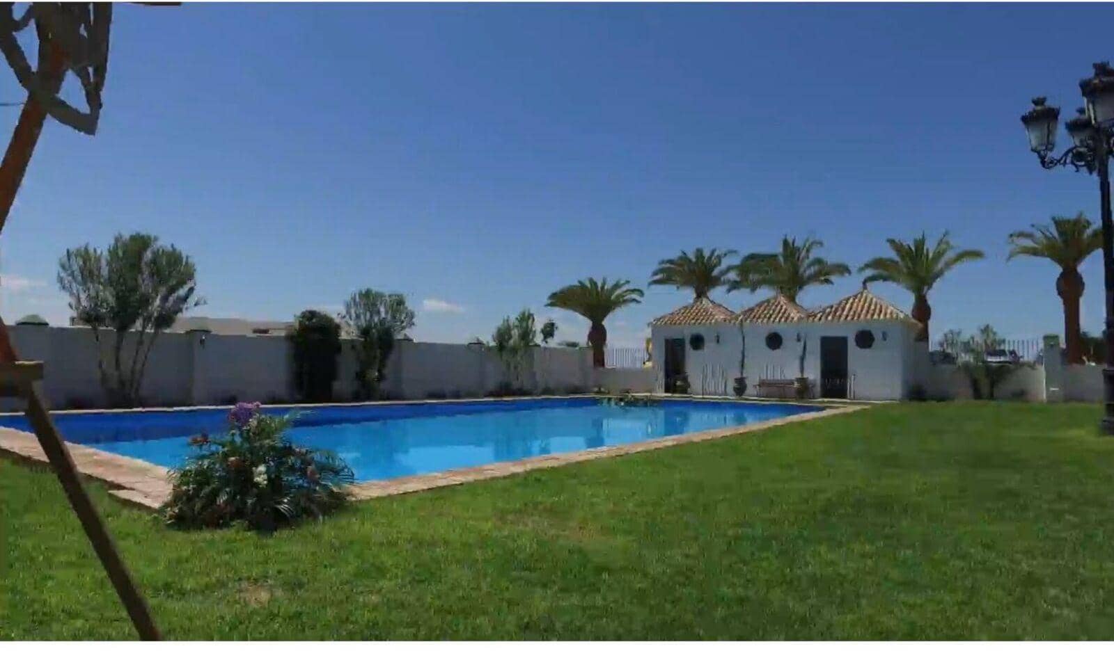5 soveværelse Finca/Landehus til salg i Sevilla by med swimmingpool garage - € 1.480.000 (Ref: 8662796)