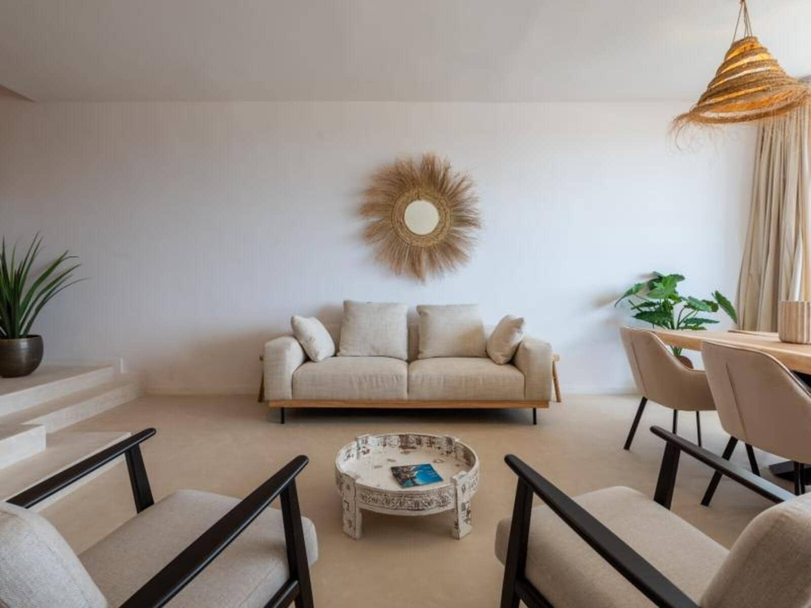 3 soverom Hus til salgs i Nueva Andalucia med svømmebasseng garasje - € 669 000 (Ref: 8676060)