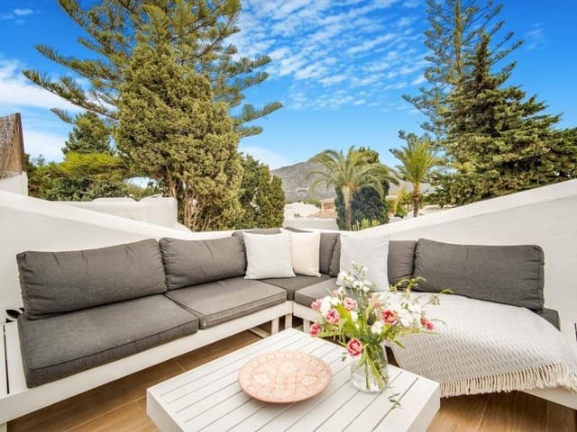 2 makuuhuone Kattohuoneisto myytävänä paikassa Aloha Golf, Marbella mukana uima-altaan 
autotalli - 380 000 € (Ref: 8678005)