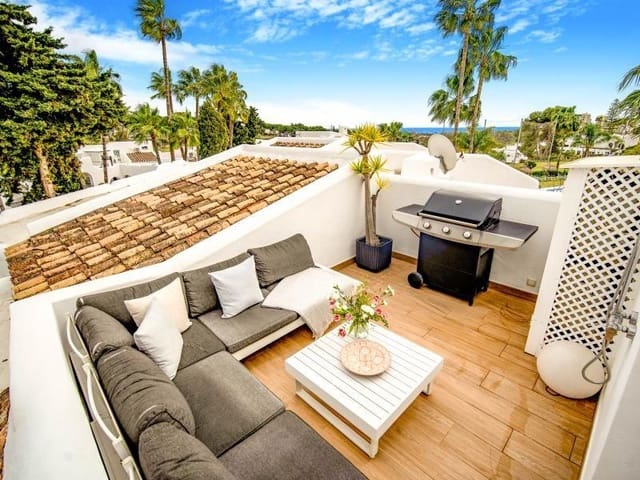 2 makuuhuone Kattohuoneisto myytävänä paikassa Aloha Golf, Marbella mukana uima-altaan 
autotalli - 380 000 € (Ref: 8678005)