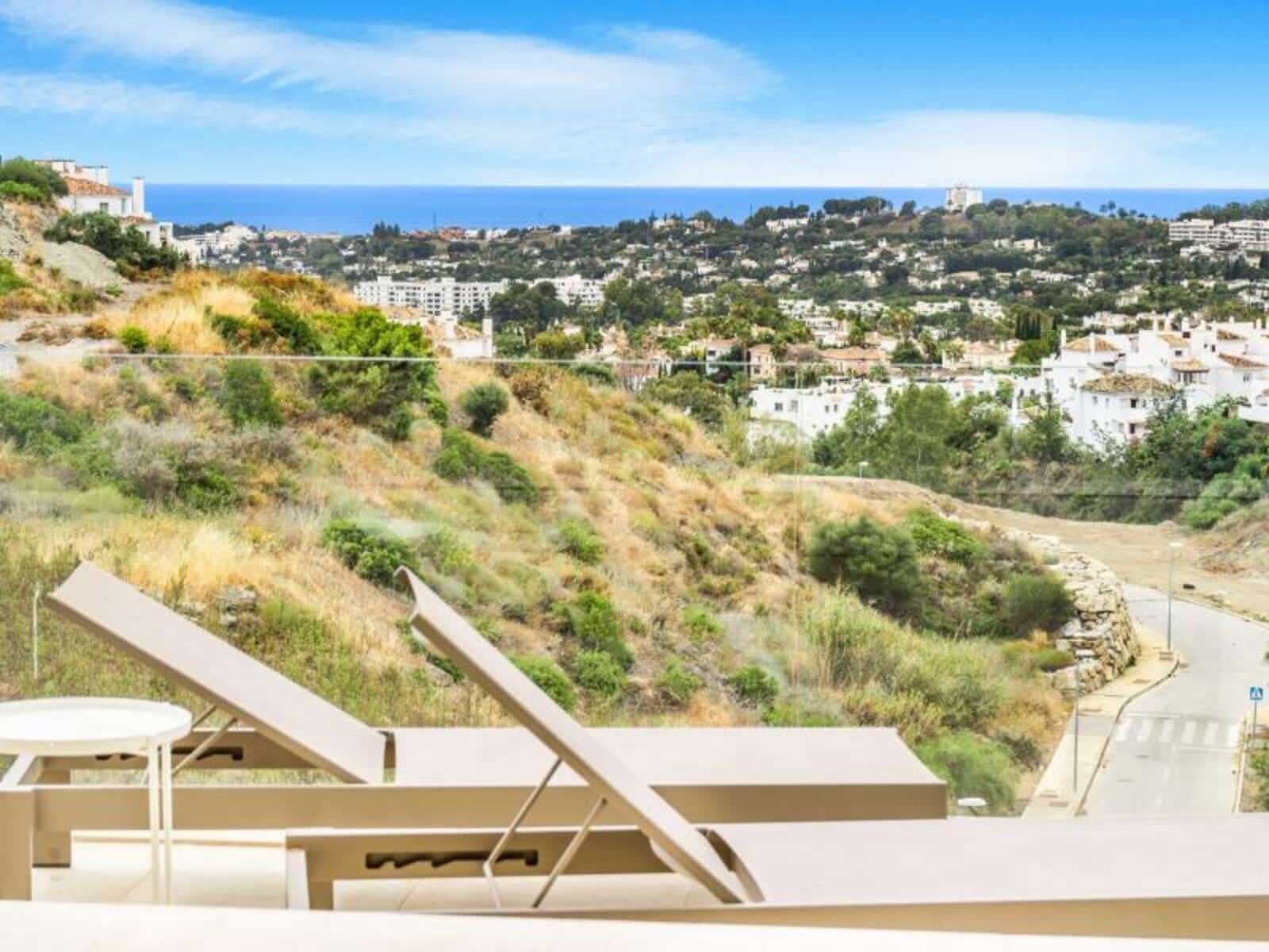 2 soveværelse Lejlighed til salg i Nueva Andalucia med swimmingpool garage - € 850.000 (Ref: 8682486)