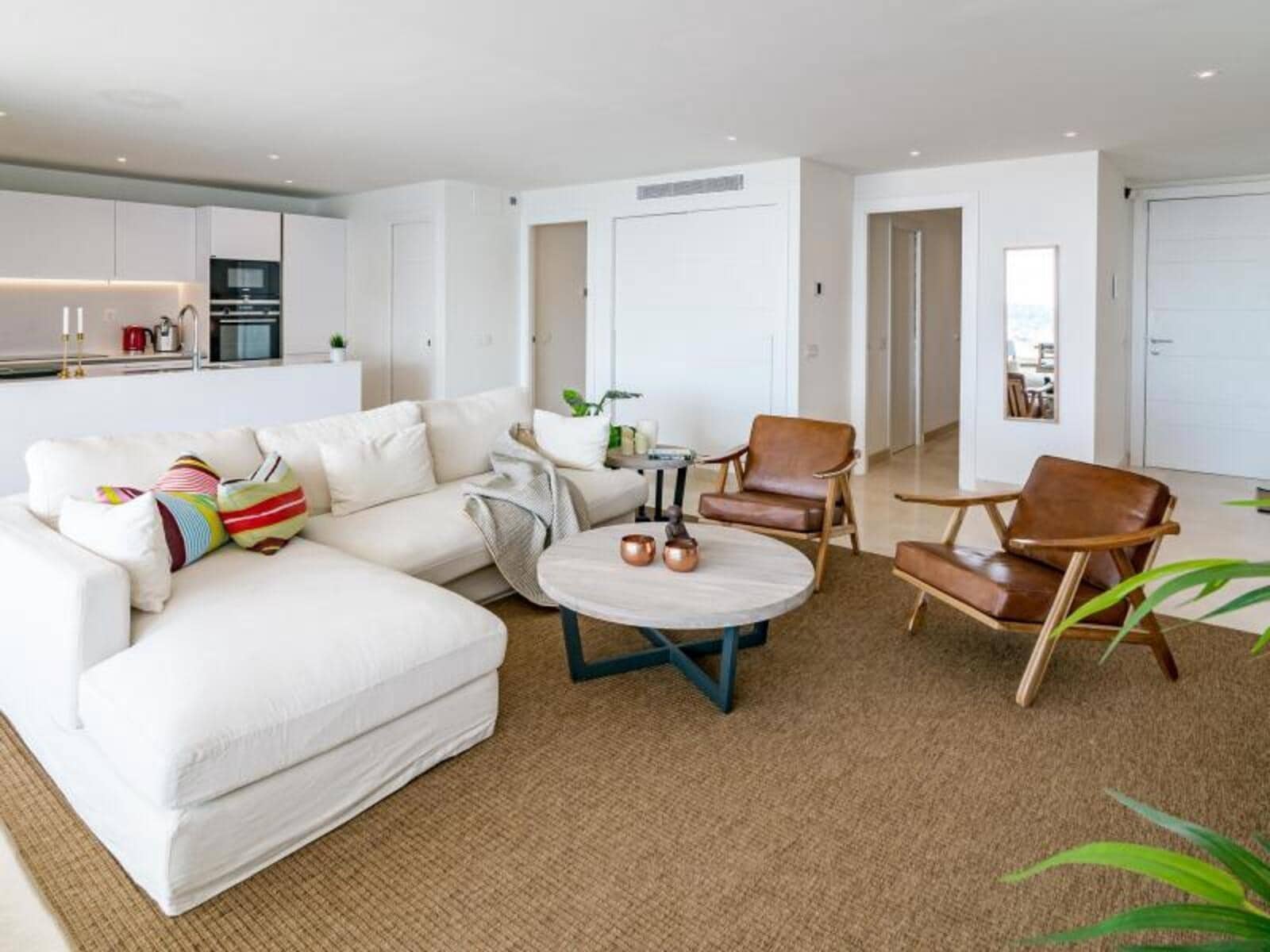 2 soveværelse Lejlighed til salg i Nueva Andalucia med swimmingpool garage - € 850.000 (Ref: 8682486)