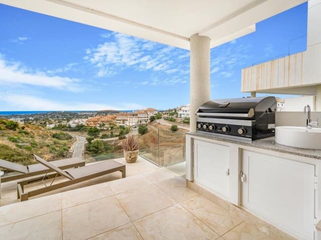 2 Zimmer Apartment zu verkaufen in Los Naranjos, Marbella mit Pool Garage - 850.000 € (Ref: 8682486)